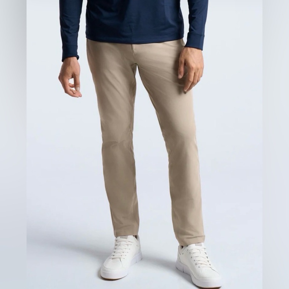Birddogs Men's Chino Flex 5-Pocket Slim Fit Pants in Khaki/Light Tan size 28